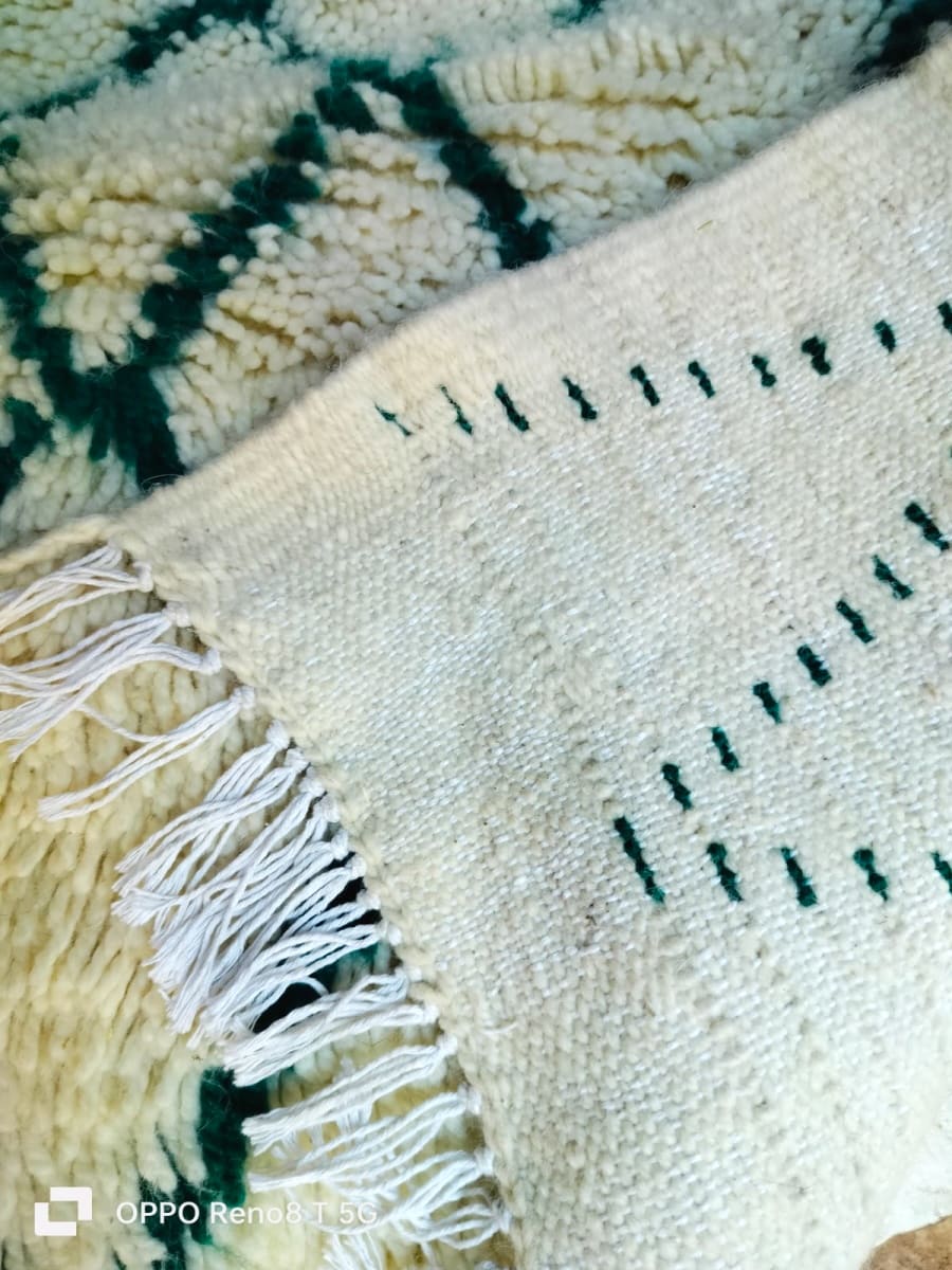 Handmade pileknot rug