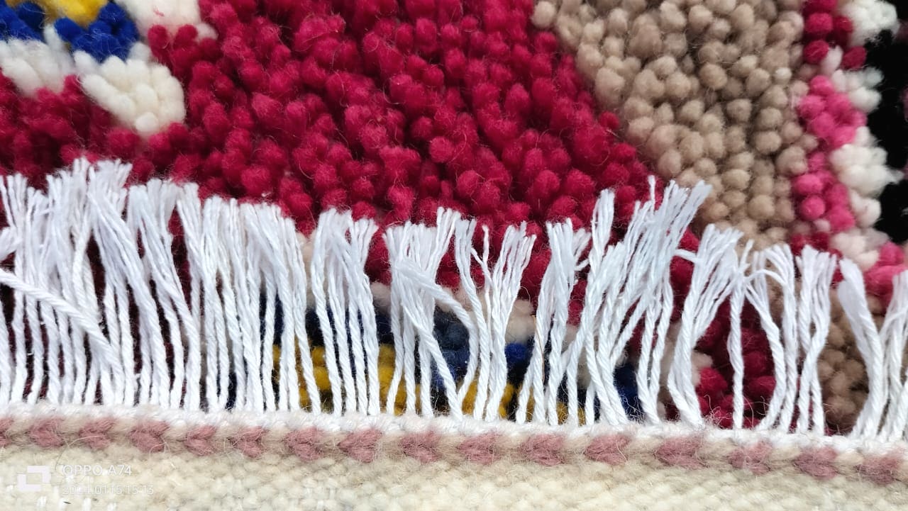 Handmade pileknot rug