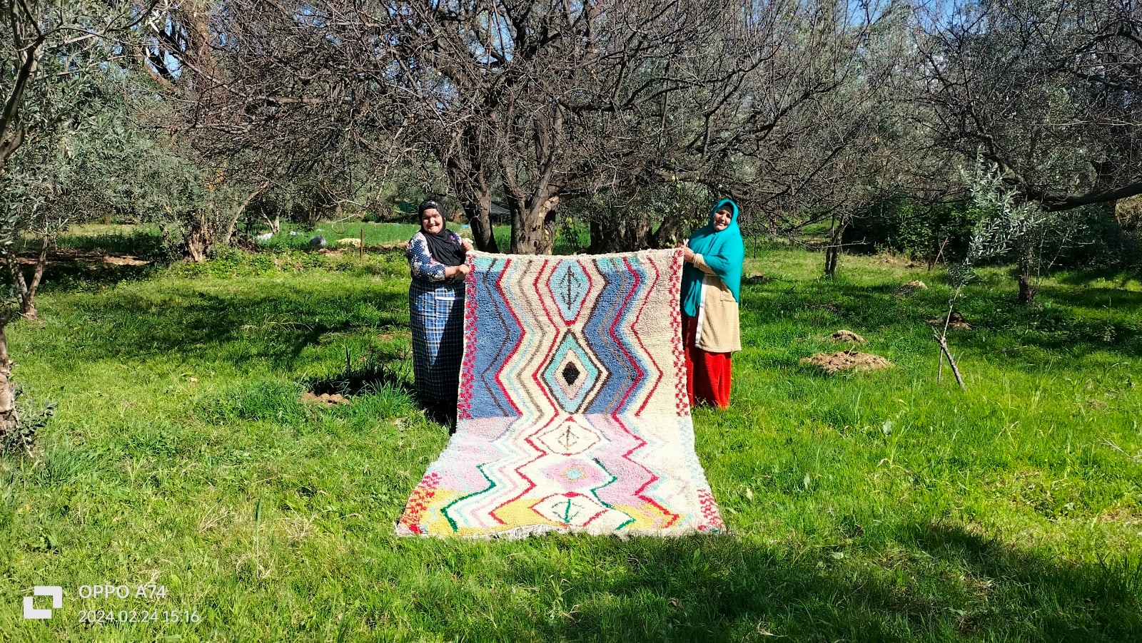 Handmade pileknot rug