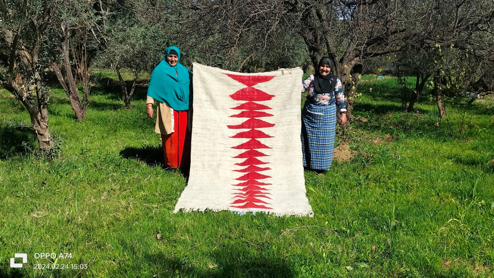 Handmade pileknot rug