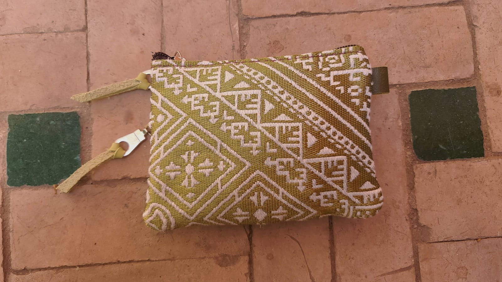  small bag