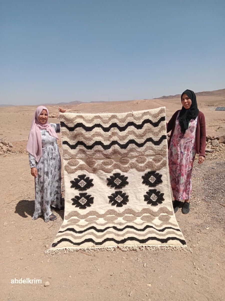  Mixed handmade rug  Black, White Morocco