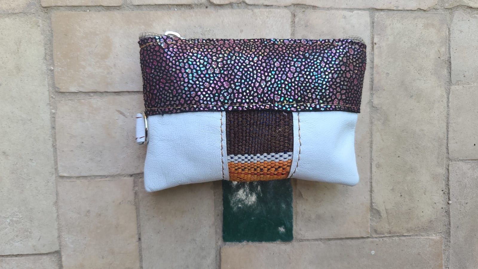   small bag thread and leather Colored Morocco