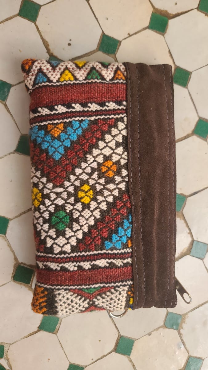   small bag thread and leather Colored Morocco