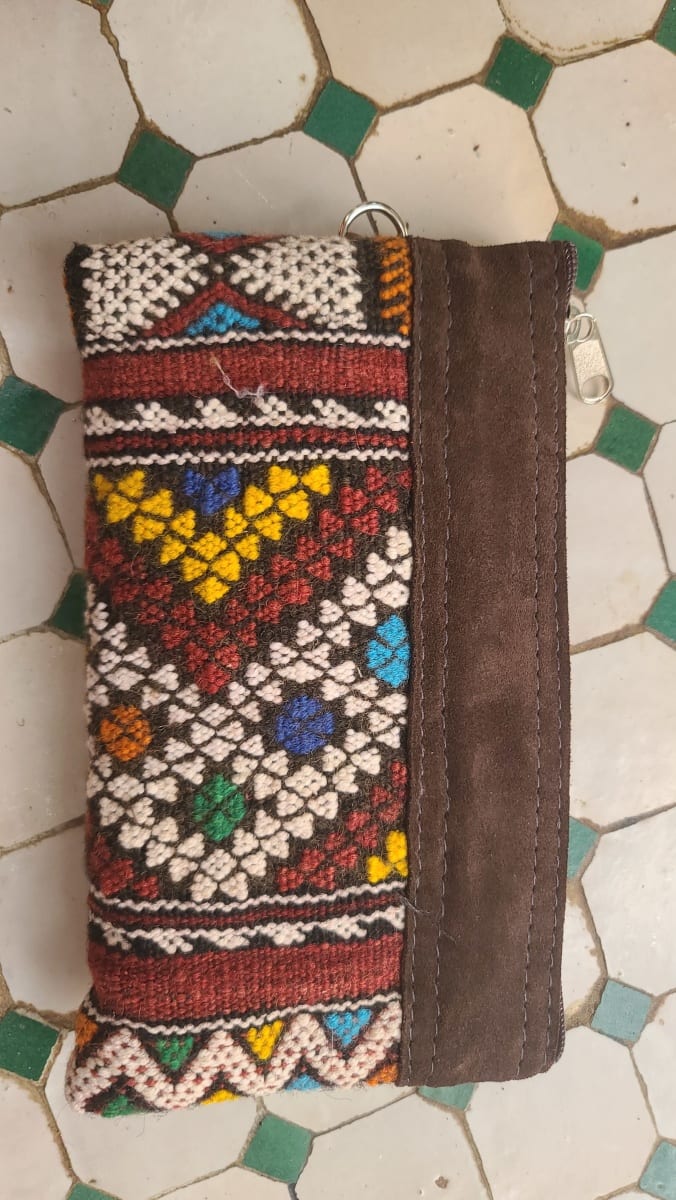   small bag thread and leather Colored Morocco