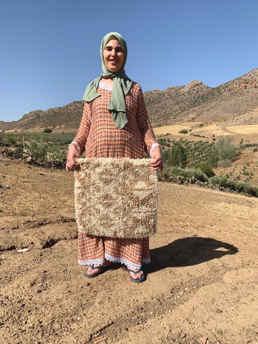 Pillow of wool