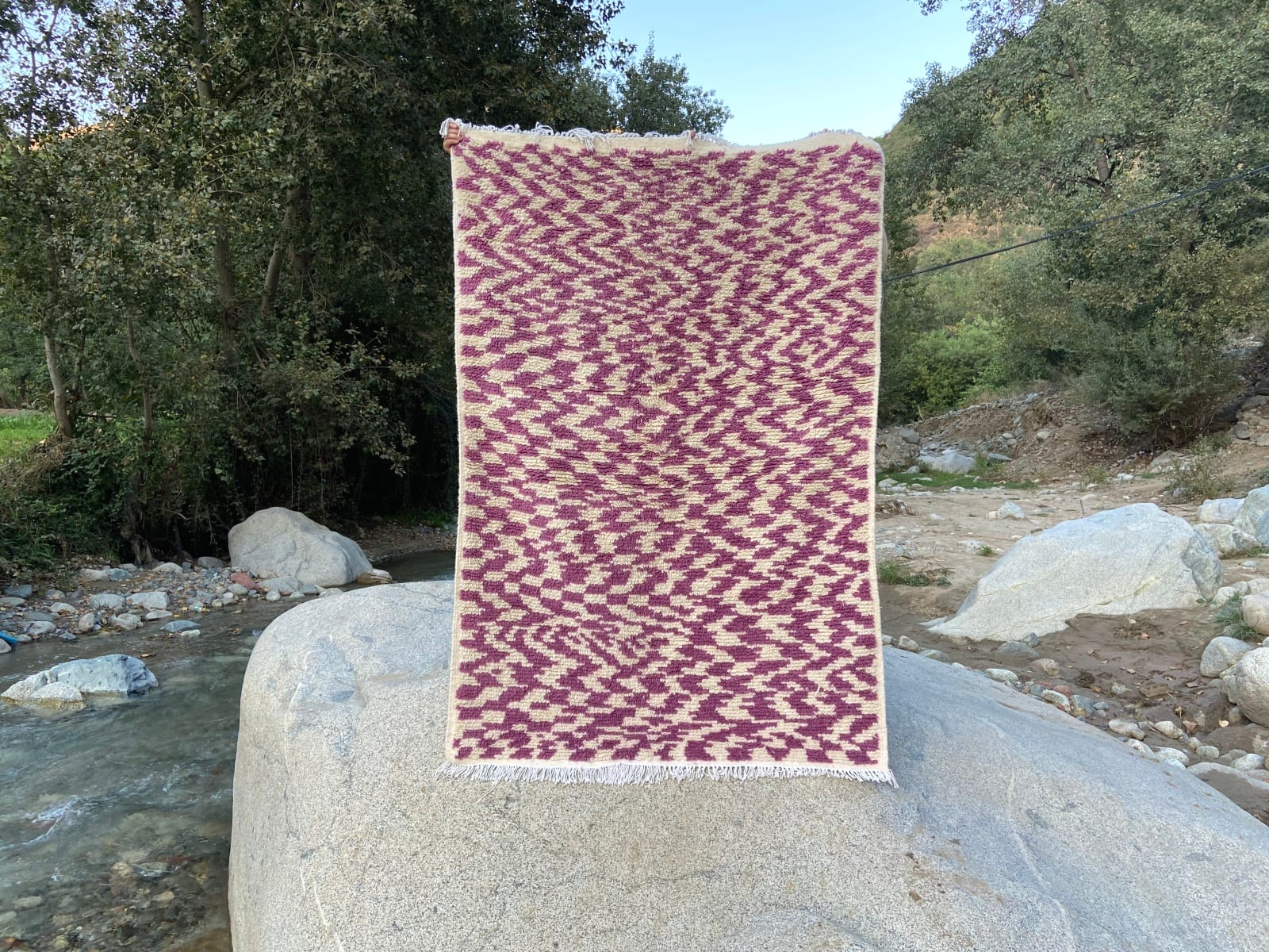 Handmade pileknot rug