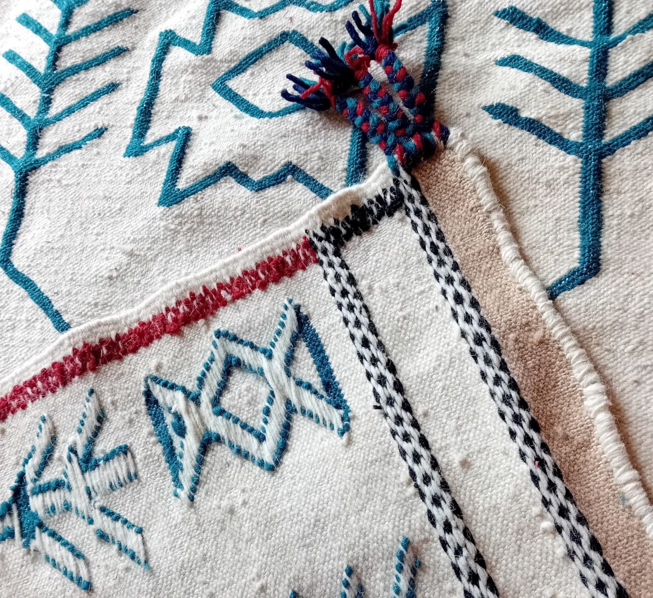  Handmade Flatweave Rug  Colored Morocco