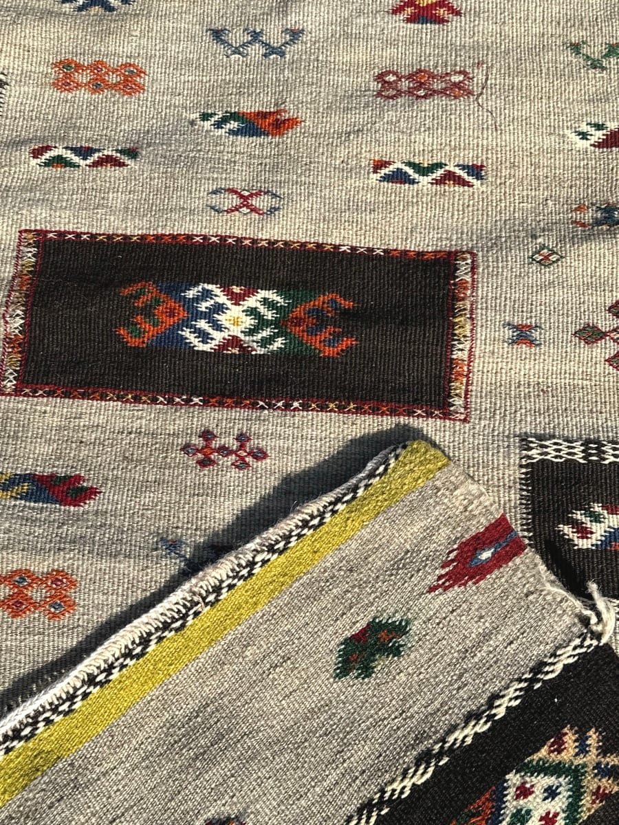 Handmade Moroccan Flatweave Rug