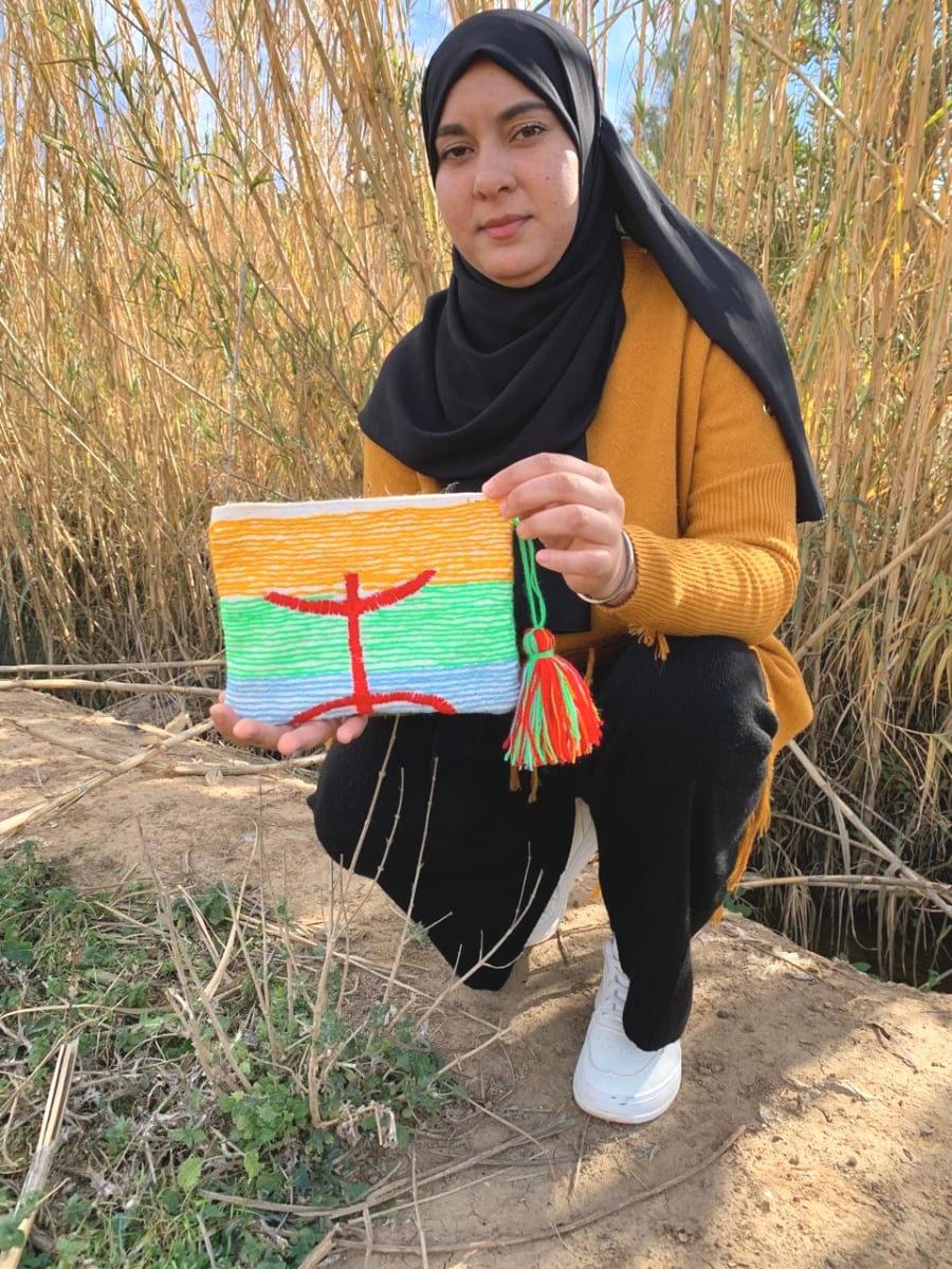  Emboidered wallet  Colored Morocco