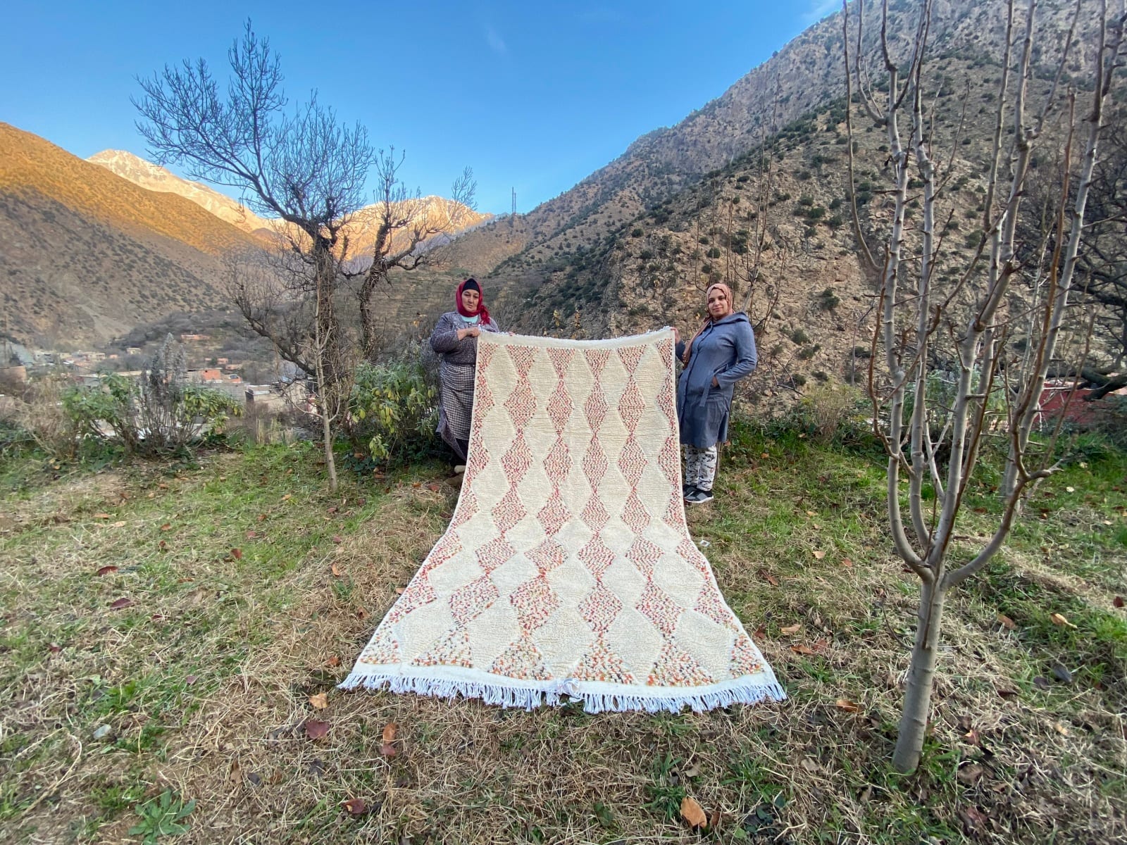 Handmade pileknot rug