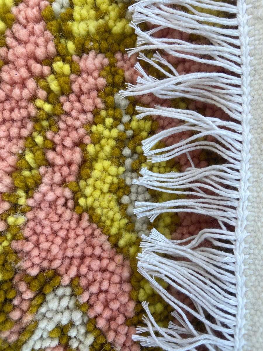 Handmade pileknot rug