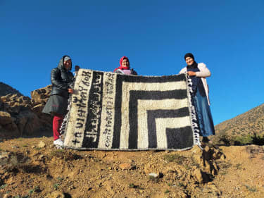 Handmade pileknot rug