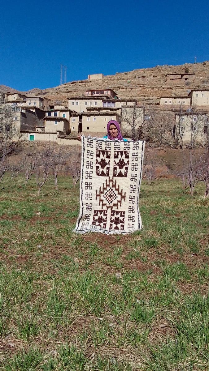  Beni Ourain Rug Wool  and Thread Colored Morocco