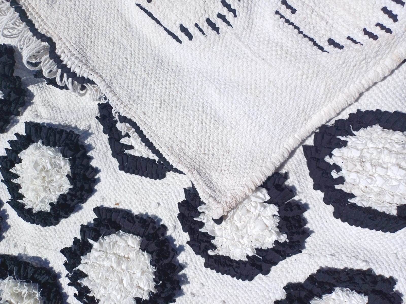  Boucherouite rug Rags Black, White Morocco