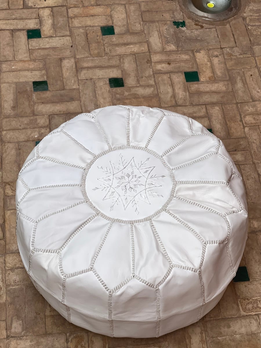  Pouf leather and Sabra silk White Morocco