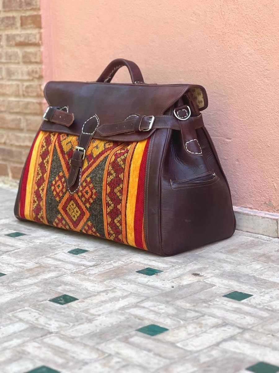  bag thread and leather Colored Morocco
