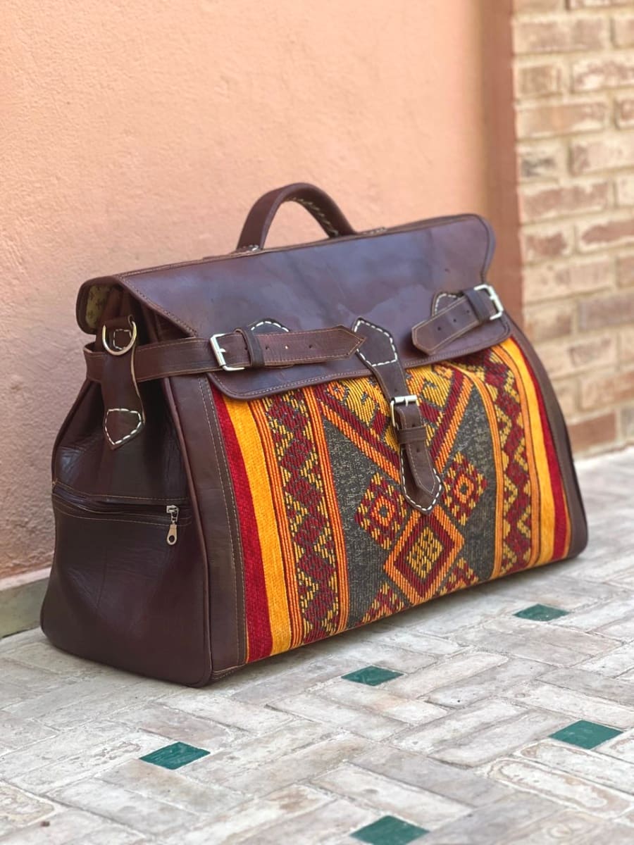  bag thread and leather Colored Morocco