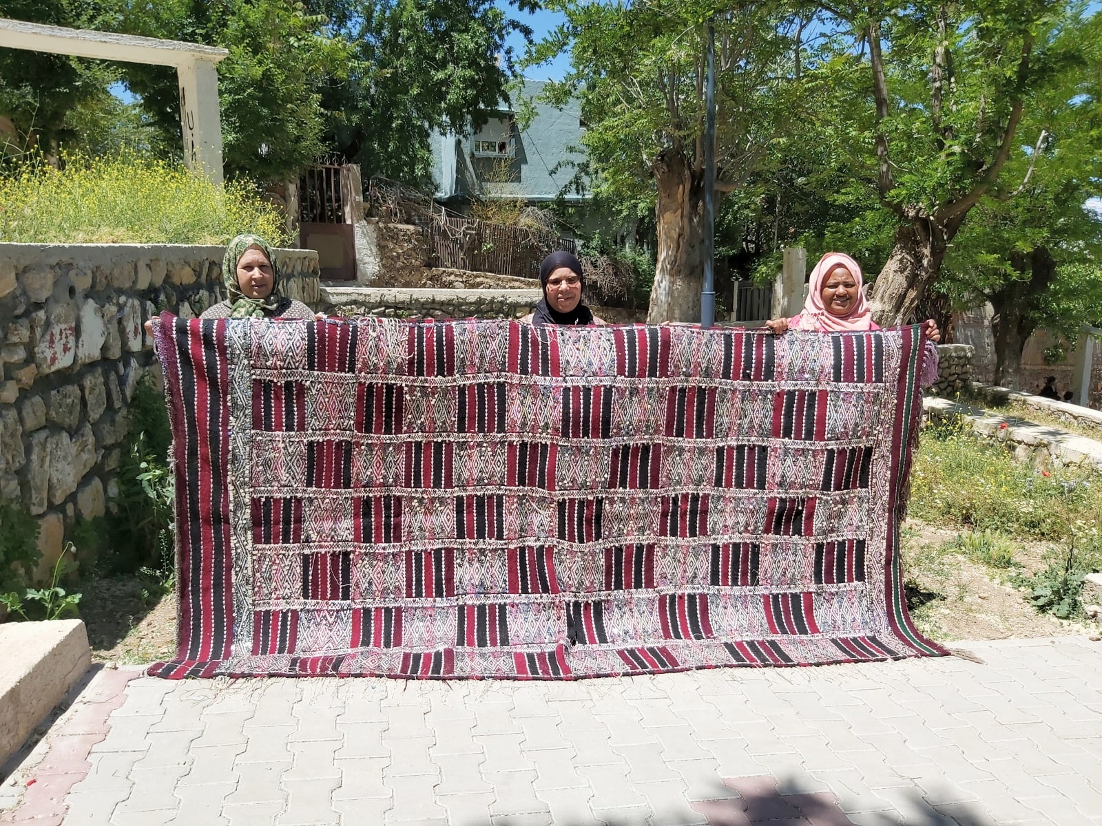  Hanbel Dyed Wool Red, Black Morocco