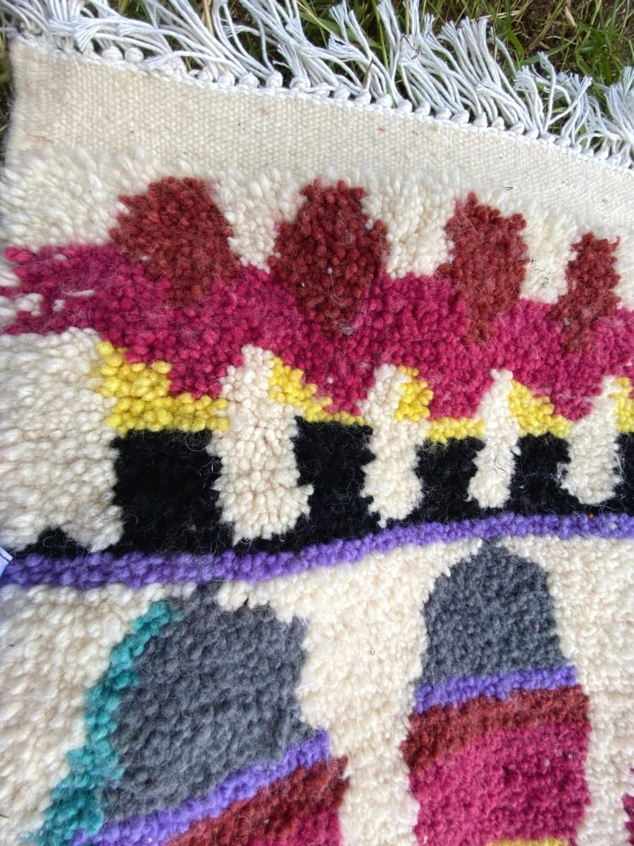 Handmade pileknot rug