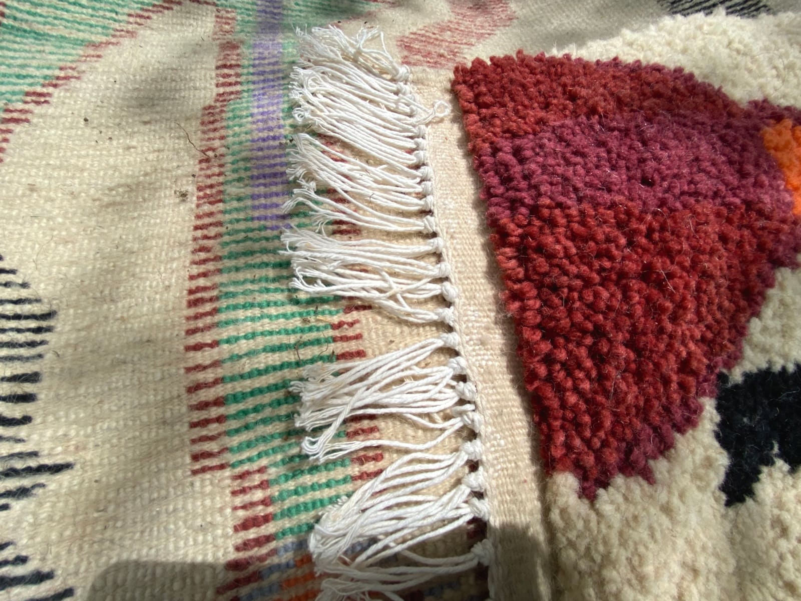 Handmade pileknot rug