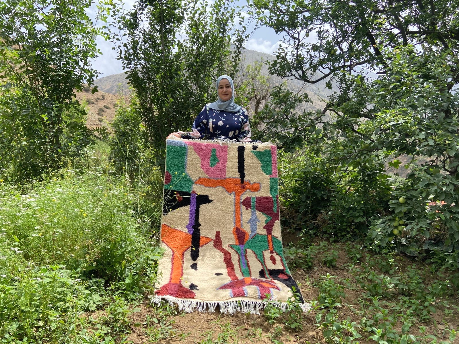 Handmade pileknot rug