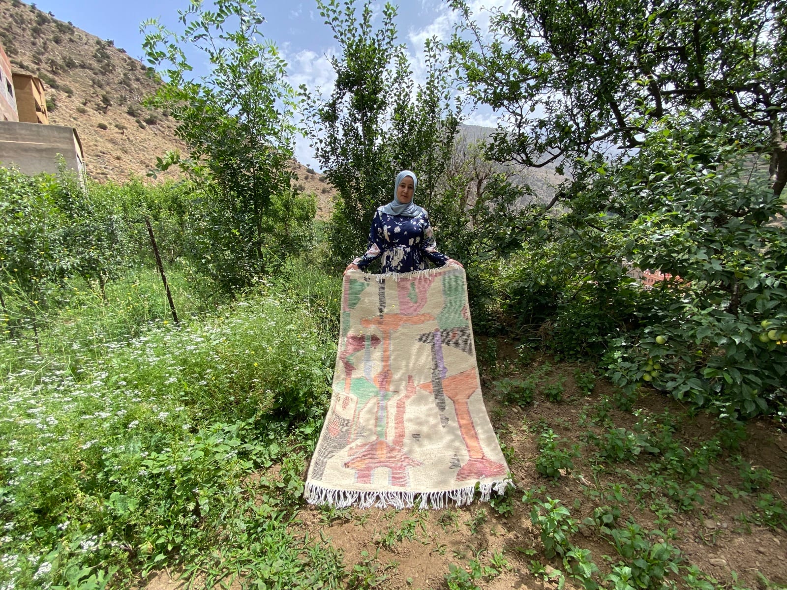 Handmade pileknot rug