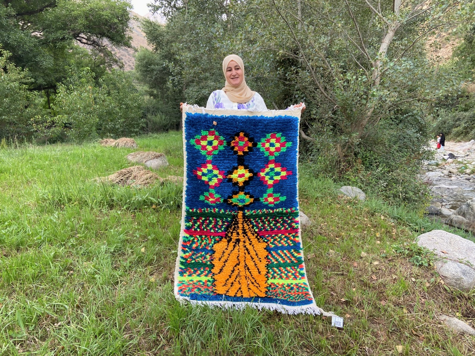 Handmade pileknot rug