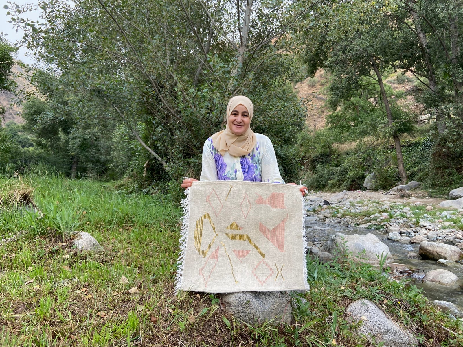 Handmade pileknot rug