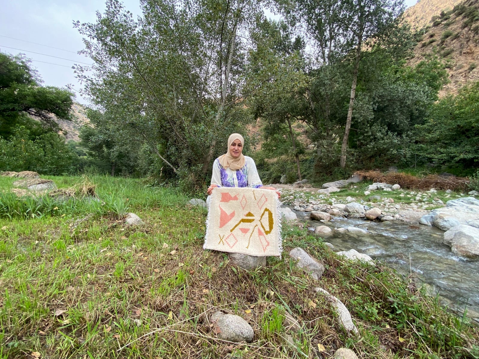 Handmade pileknot rug