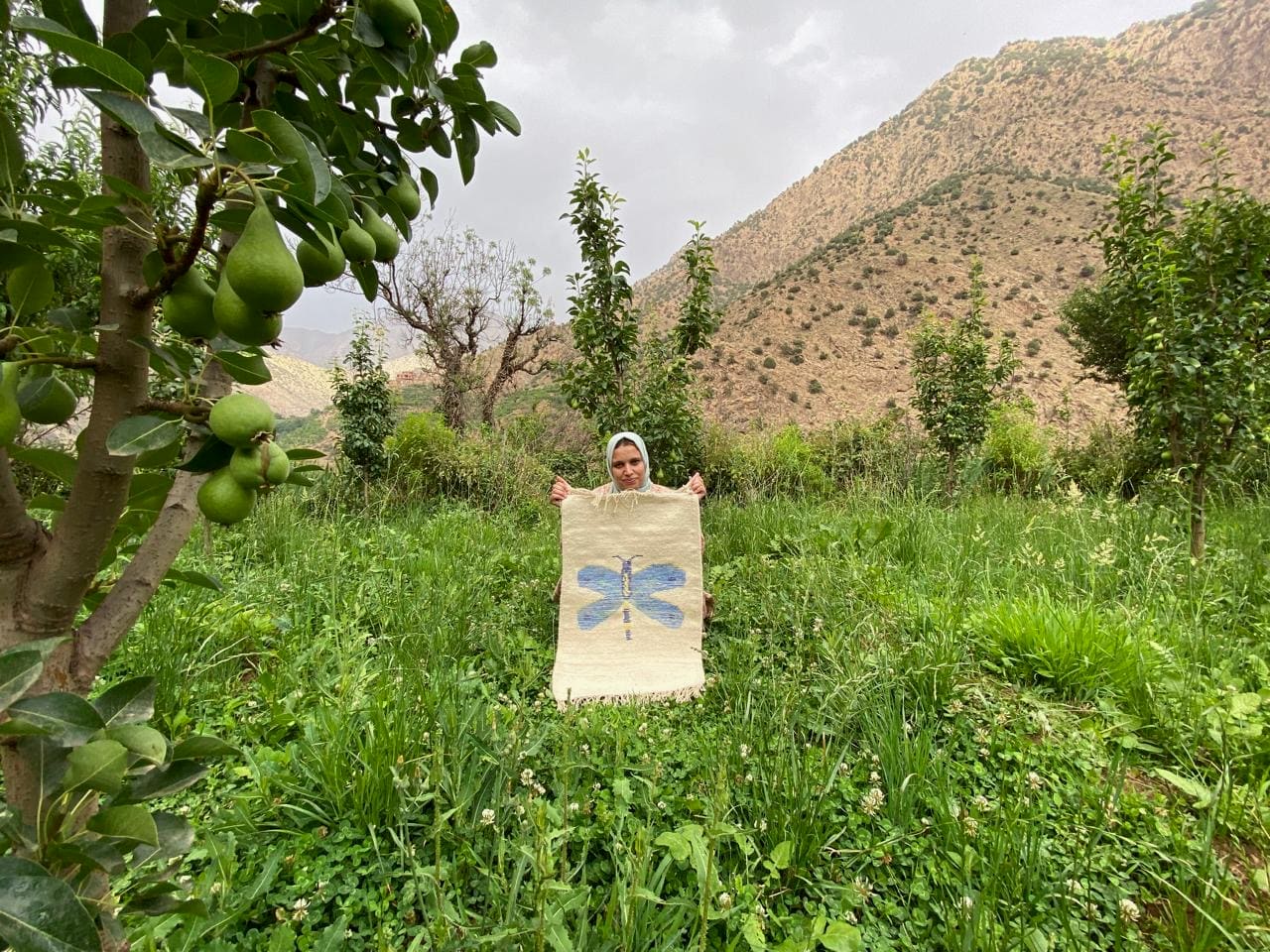 Handmade pileknot rug