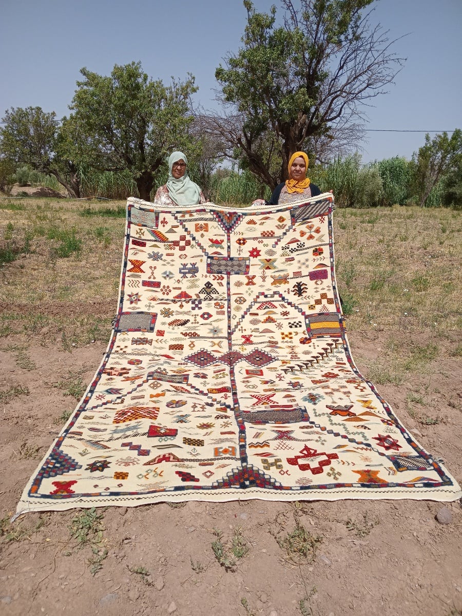 Handmade Moroccan Flatweave Rug