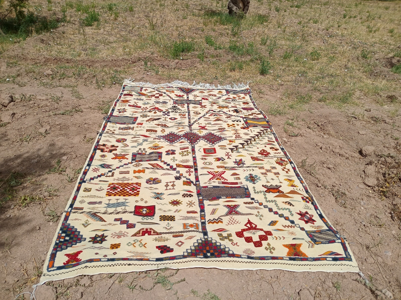 Handmade Moroccan Flatweave Rug