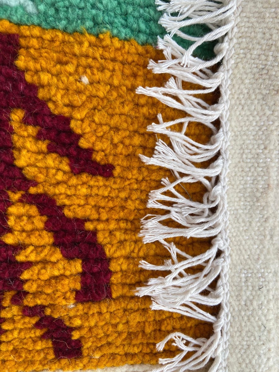 Handmade pileknot rug