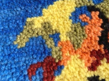 Handmade pileknot rug