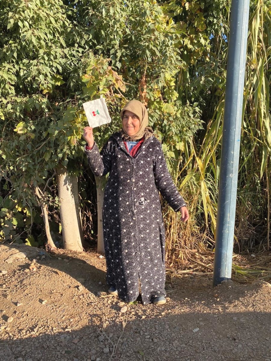  Emboidered wallet  Red, Green Morocco