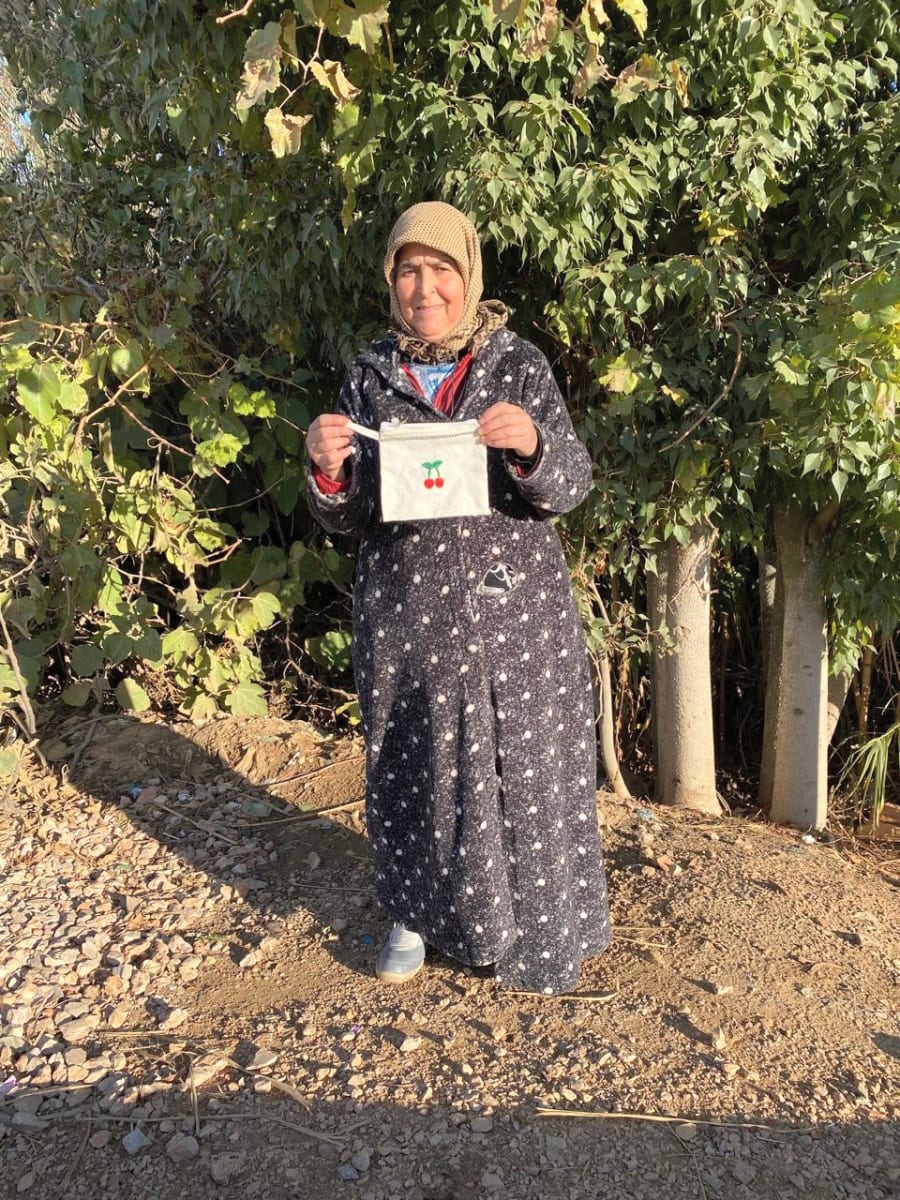  Emboidered wallet  Red, Green Morocco