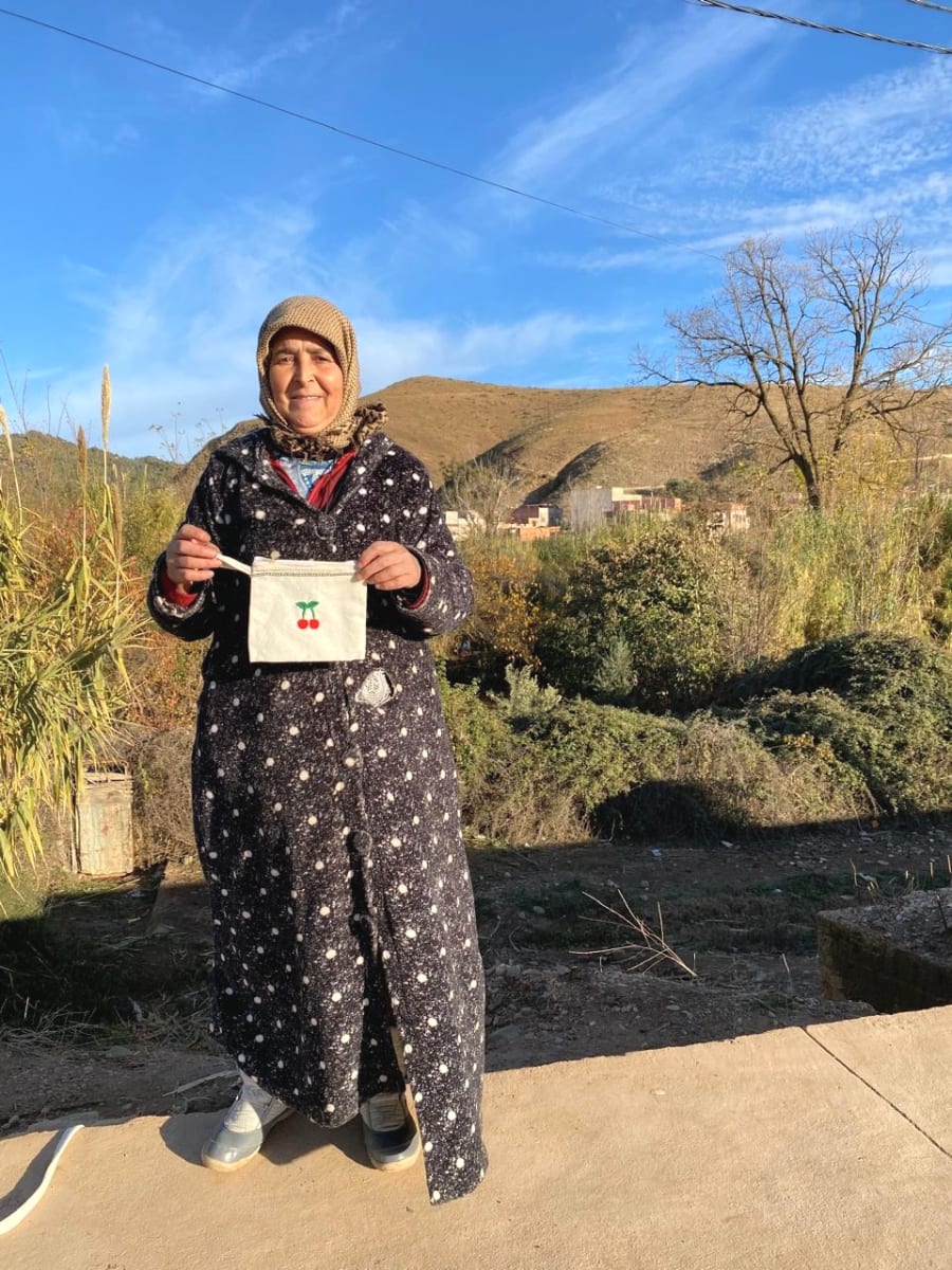  Emboidered wallet  Red, Green Morocco