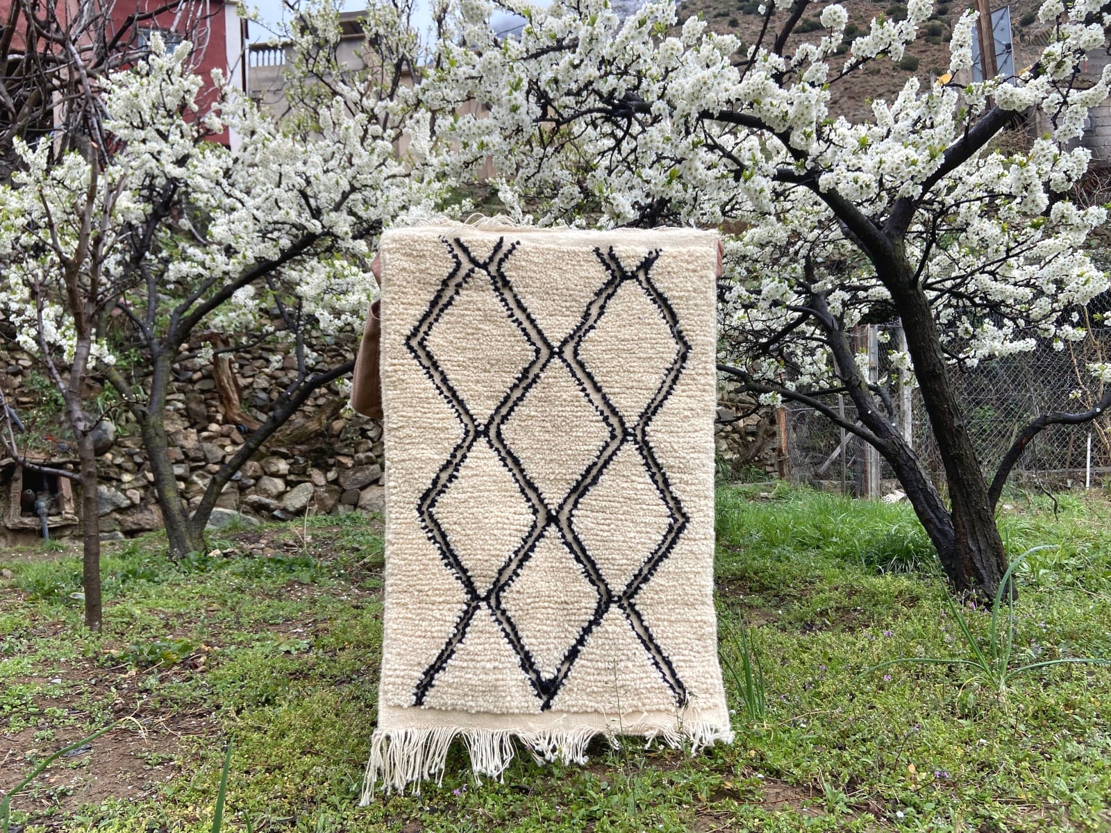 Handmade pileknot rug