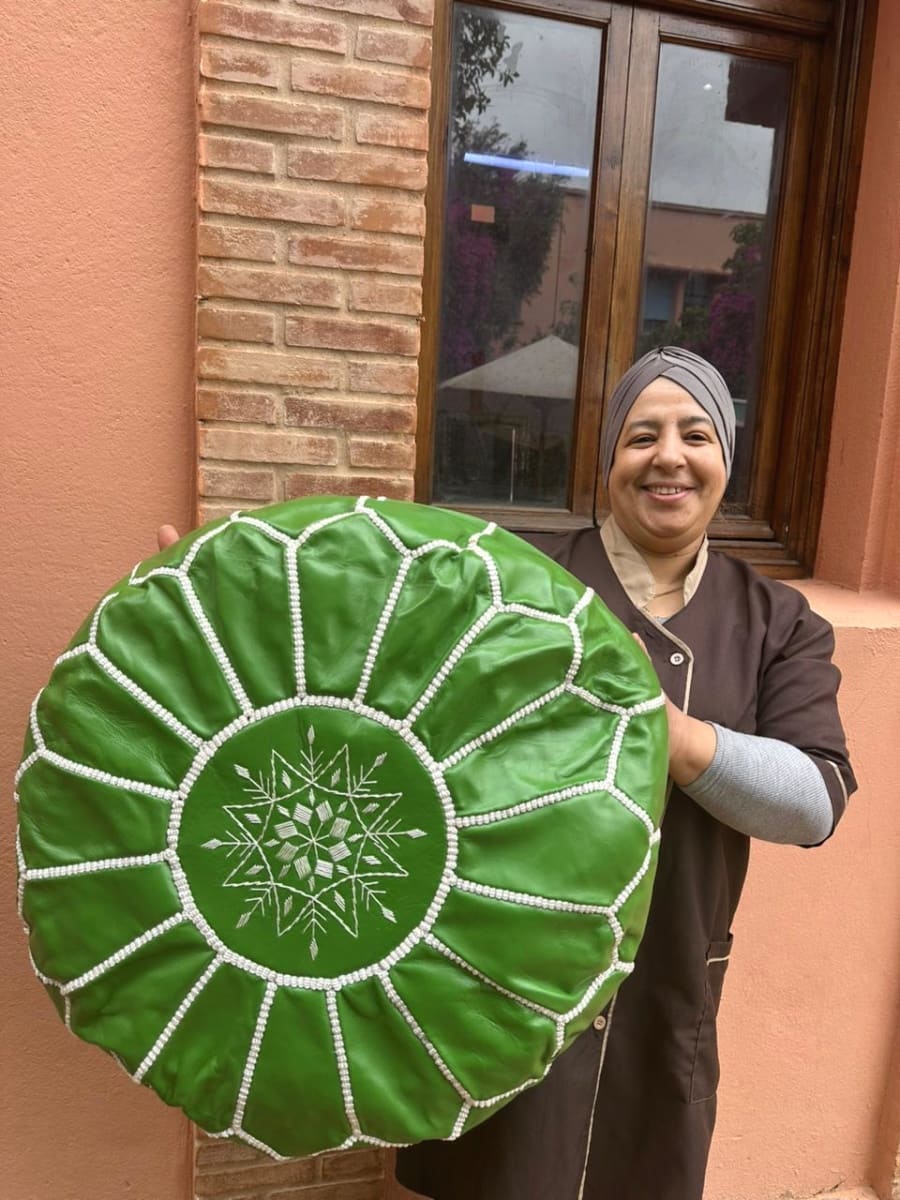  Pouf leather and Sabra silk Green, White Morocco
