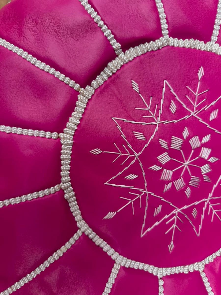  Pouf leather and Sabra silk Pink, White Morocco