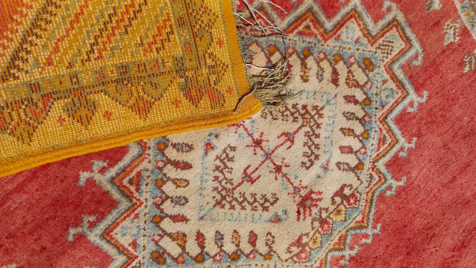 Handmade Moroccan Pileknot Rug