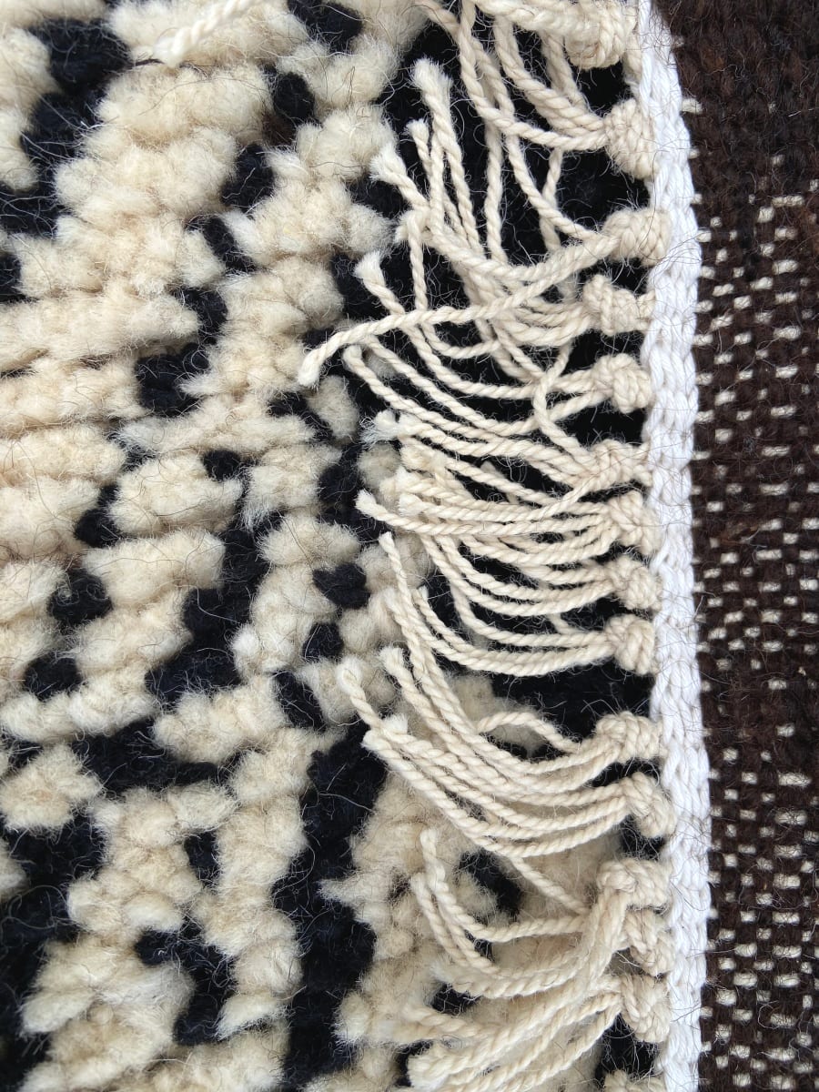 Handmade pileknot rug
