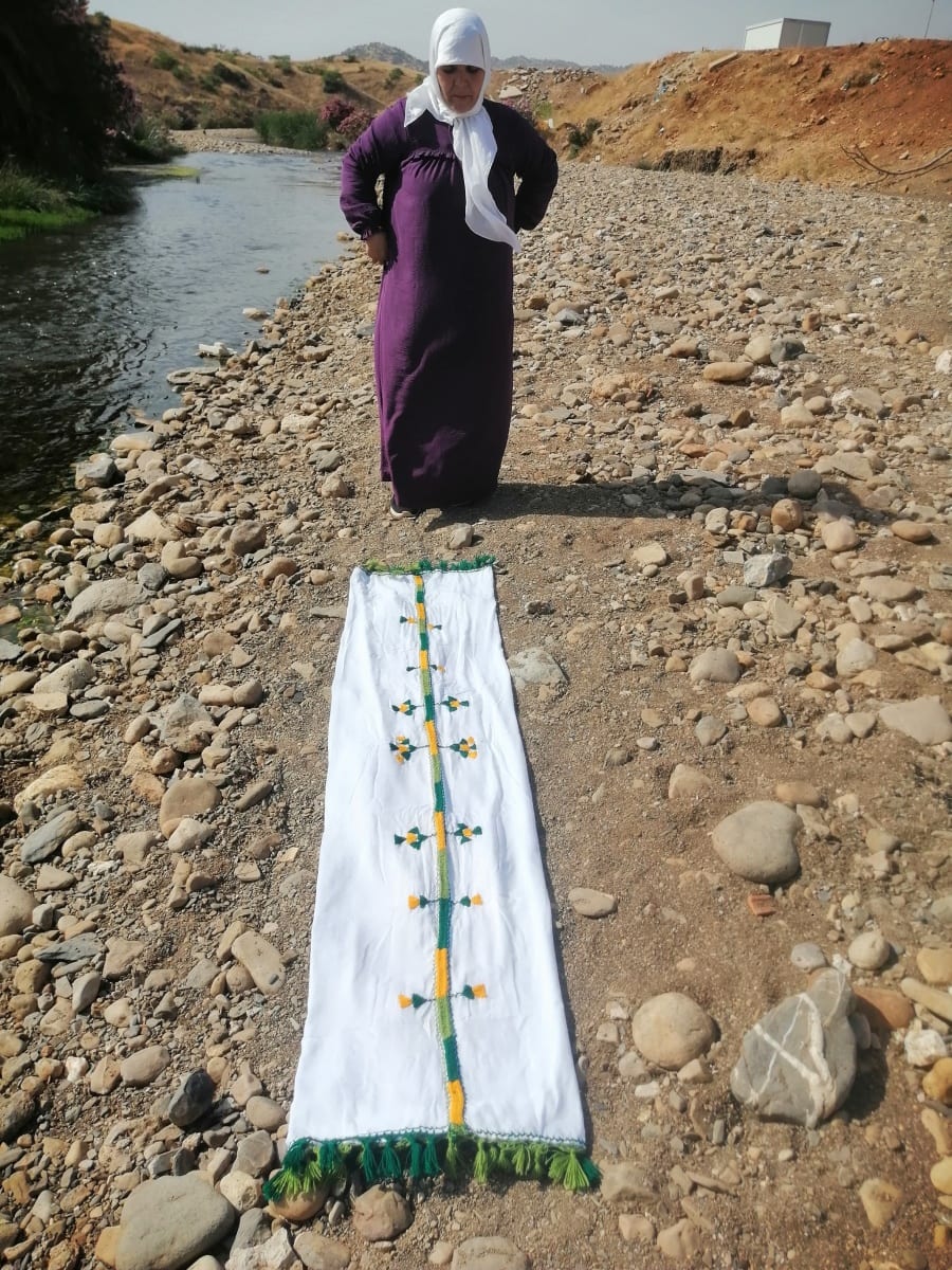 Tahrouit shawl