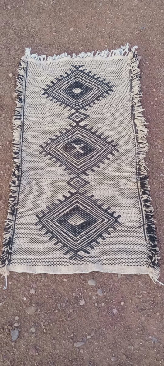  Hanbel  and  Black, White Morocco