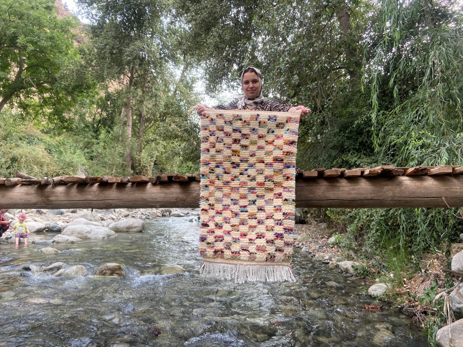 Handmade pileknot rug