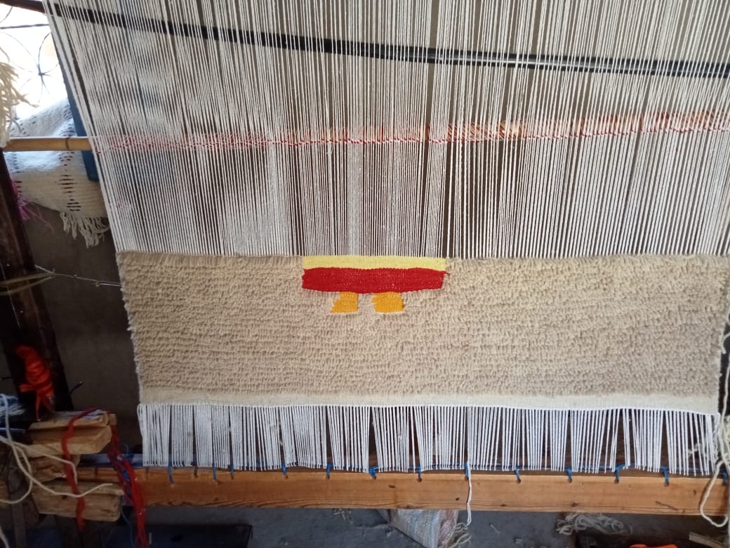 Handmade pileknot rug