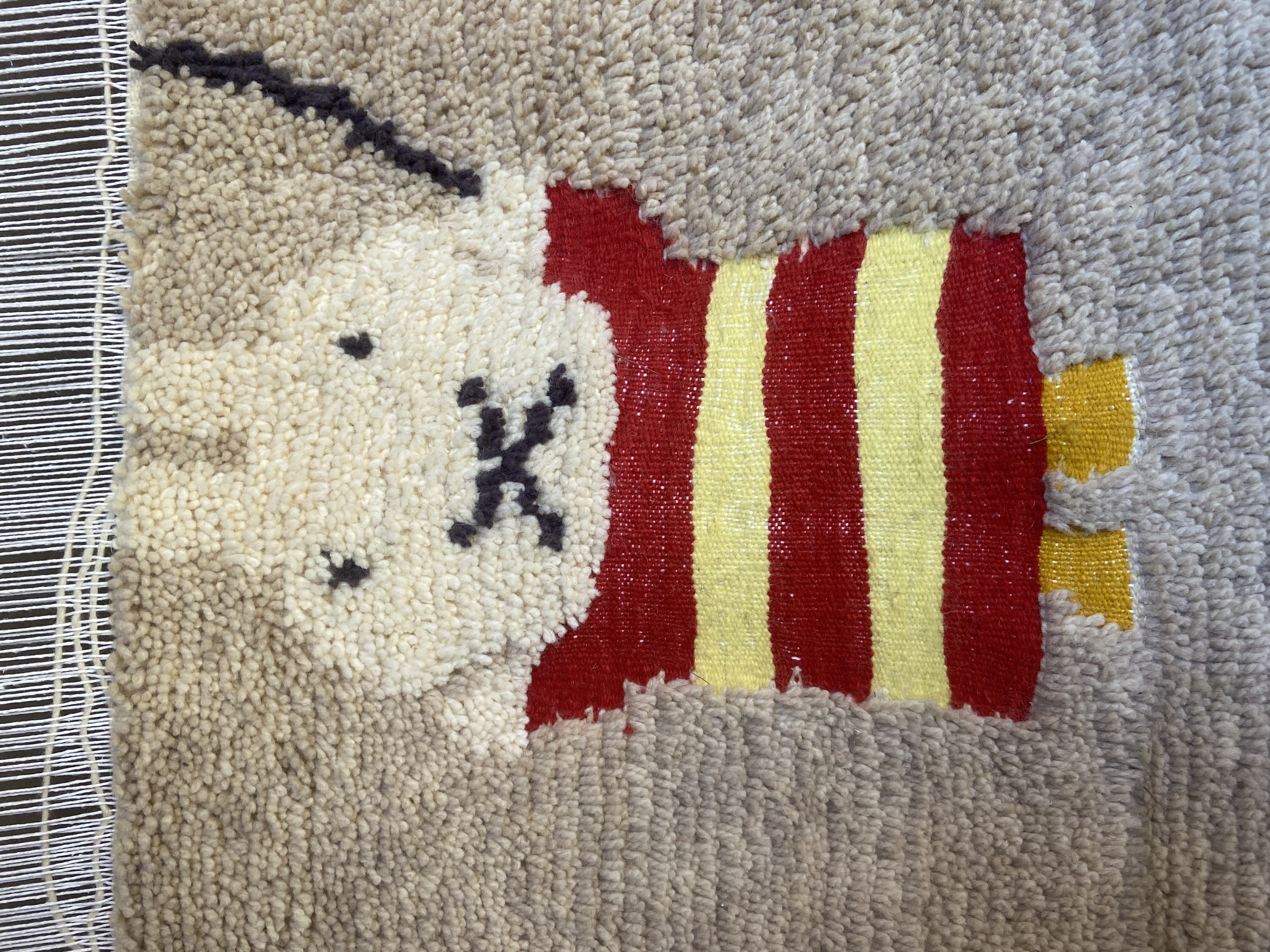 Handmade pileknot rug