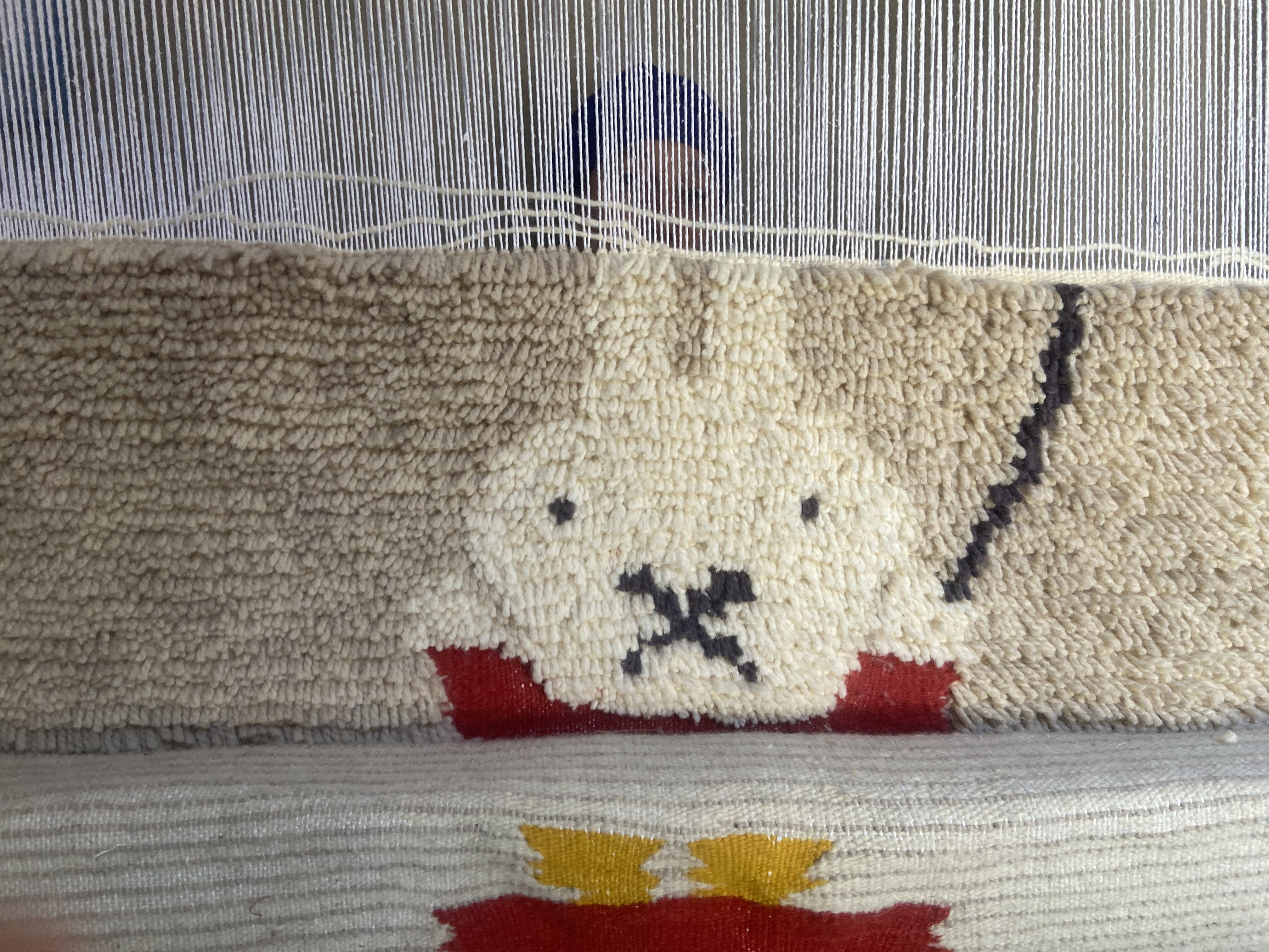 Handmade pileknot rug