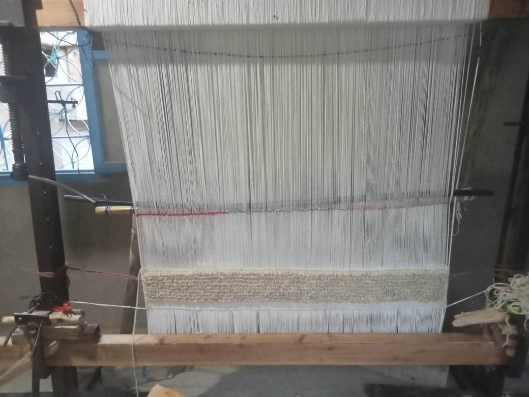 Handmade pileknot rug